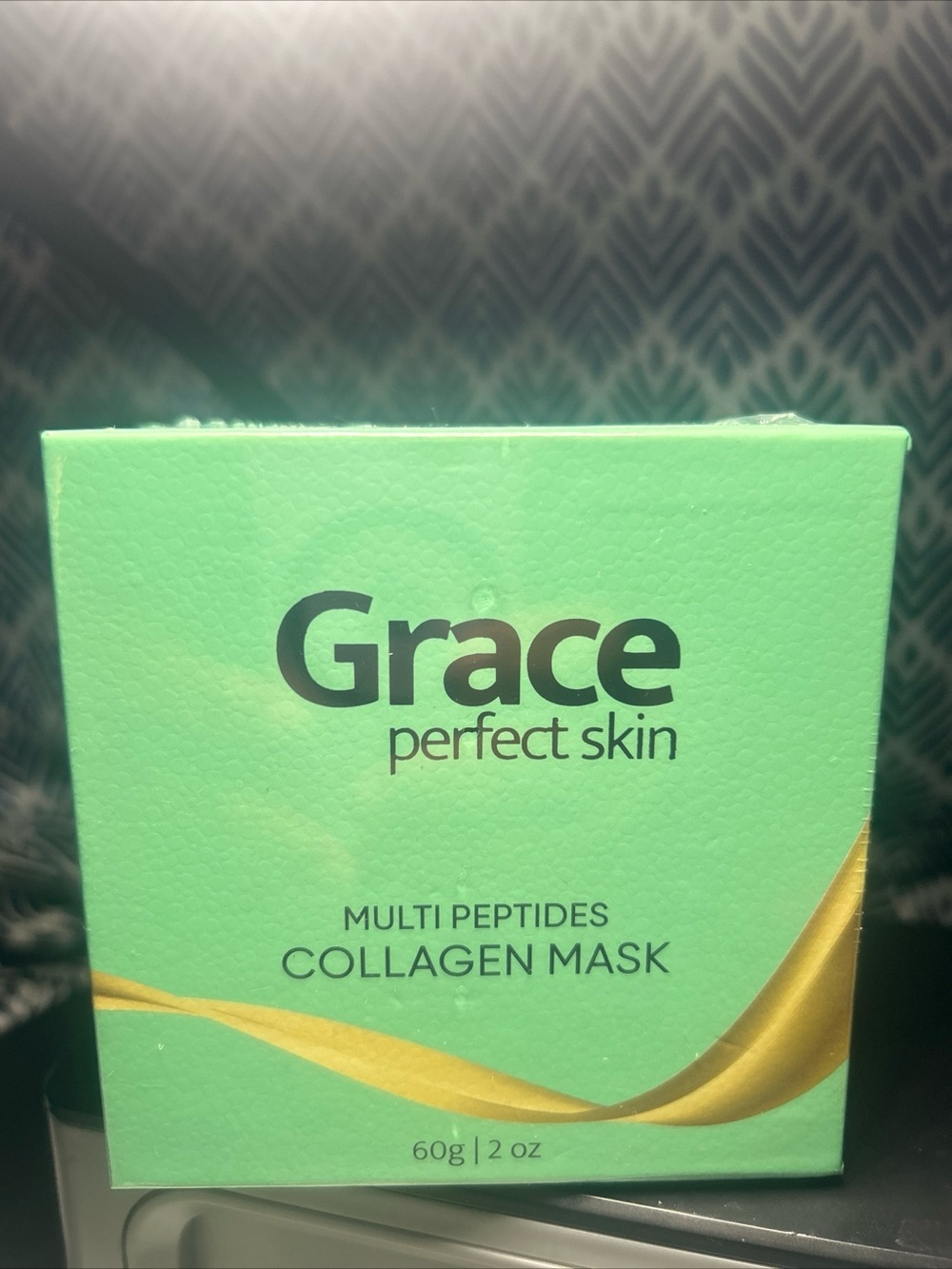 Grace Perfect Skin Collagen Mask - Mint Green with Gold Accent